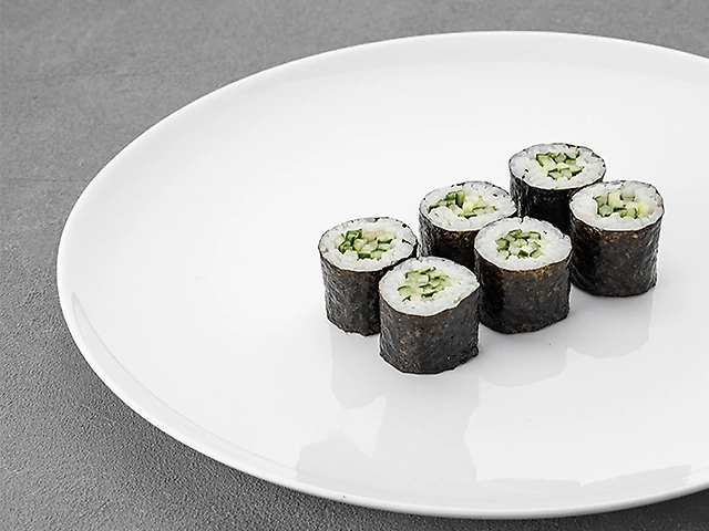 Макі рол з огірком