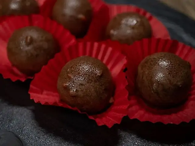 Цукерка банан-фундук