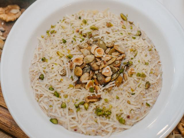 Овсяная каша с пармезаном