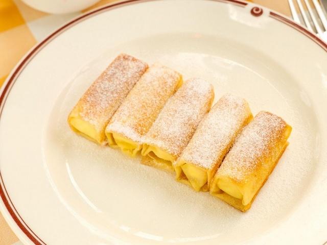 Тонкие блинчики со сладким творогом