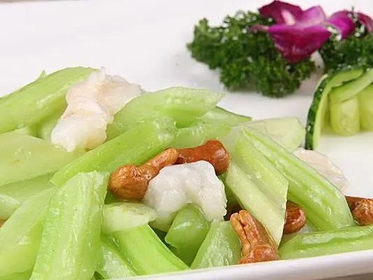 13.凉拌西芹腰果虾仁Селера з кешью і креветками