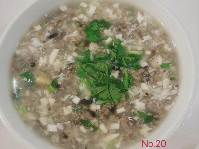 20.西湖牛肉羹Суп з яловичиною та овочами