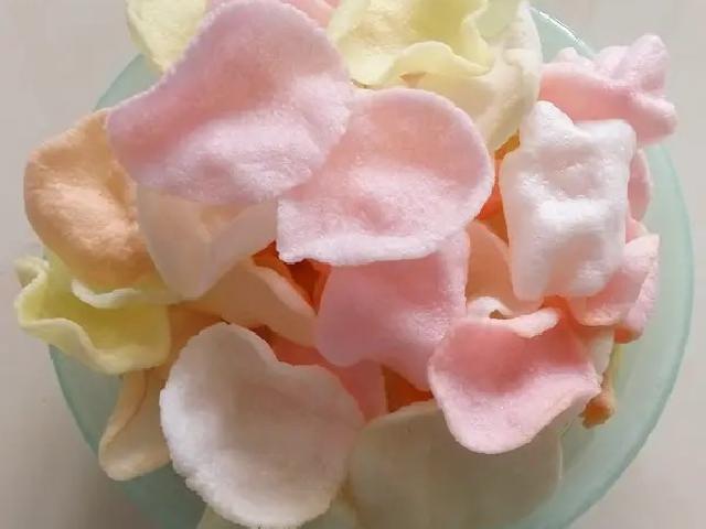 14. 炸虾片крабові чіпси