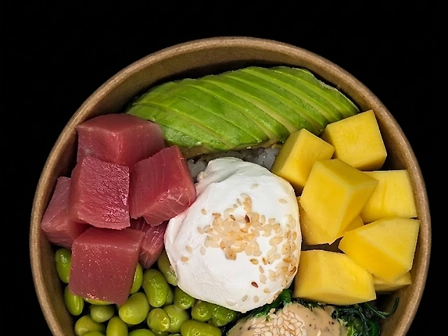 Боул з тунцем