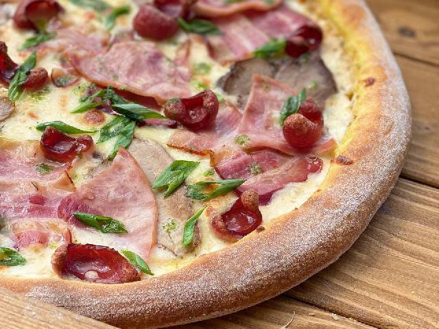 Піца Мясний бум