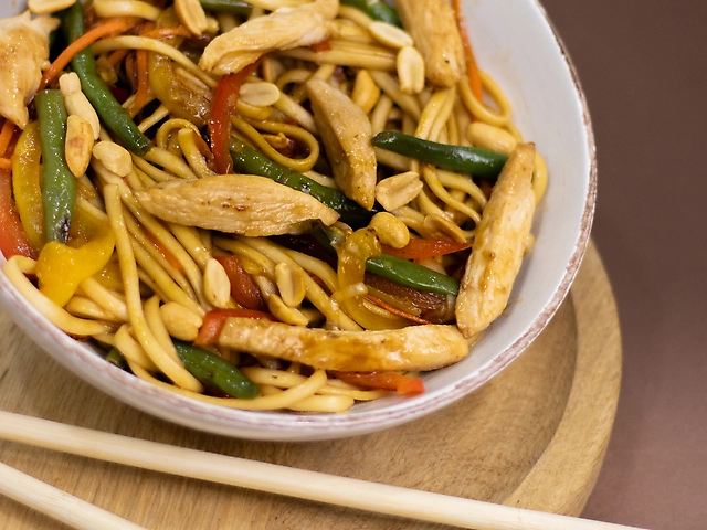 Локшина Удон з куркою