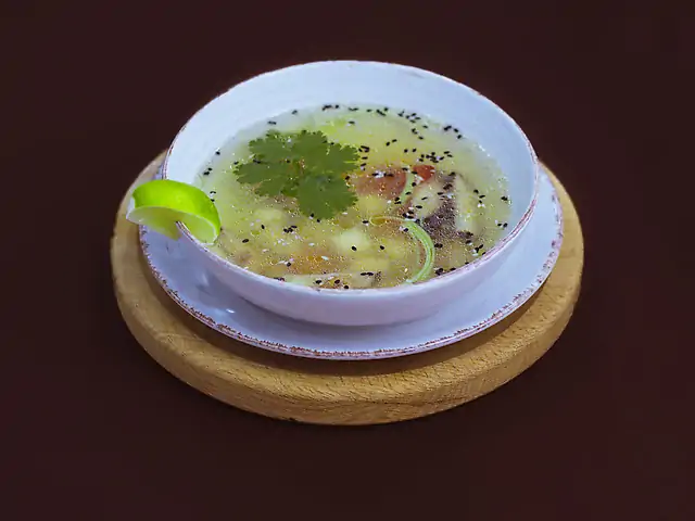 Тайский курячий сум Том Гай