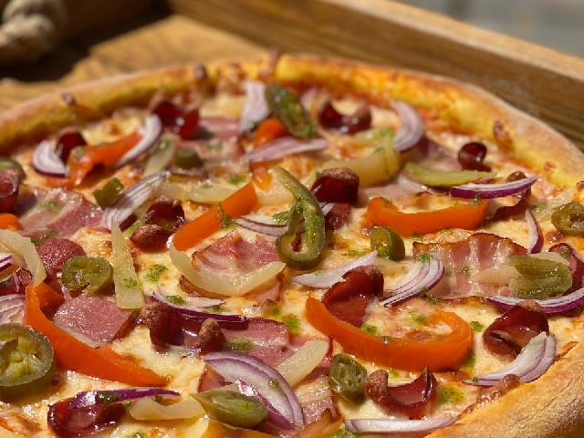 Піца Мисливська