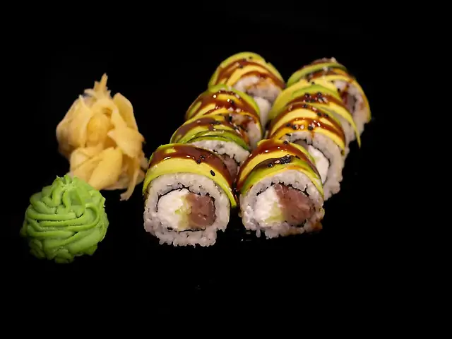 Рол Авокадо