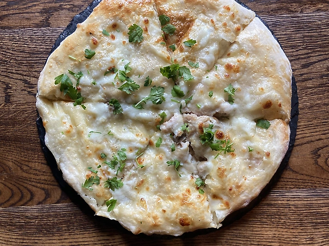 Кубдарі з куркою та грибами