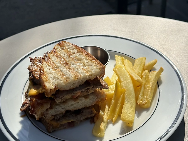 Сендвіч з телятиною оновлений