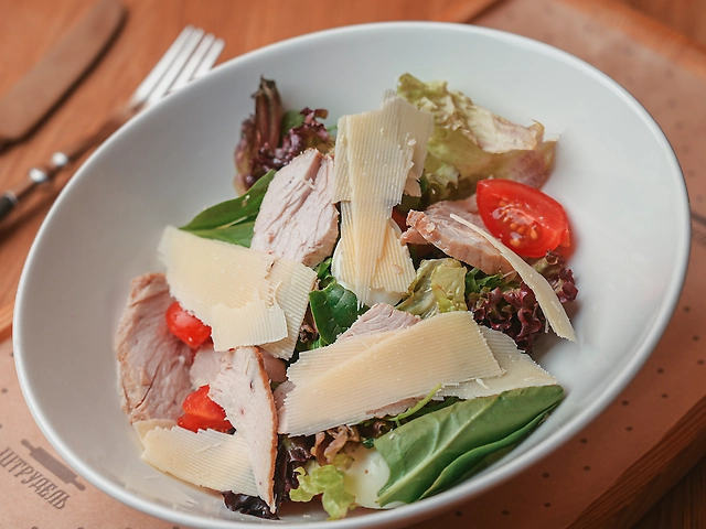 Салат з індичкою