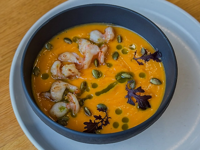 Гарбузовий  крем суп з креветками