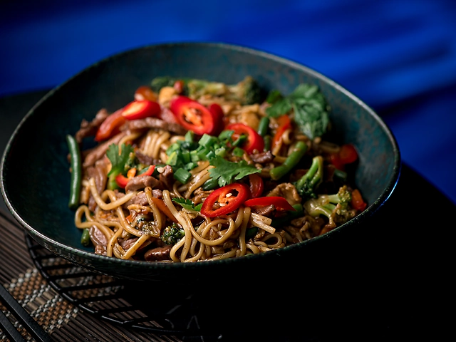 Удон з телятиною