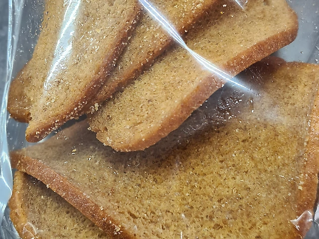 Грінки  часник слайси