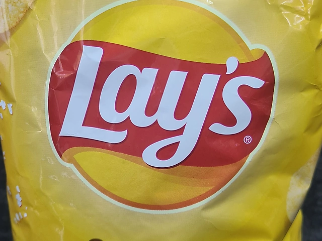 Чіпси Lays сіль