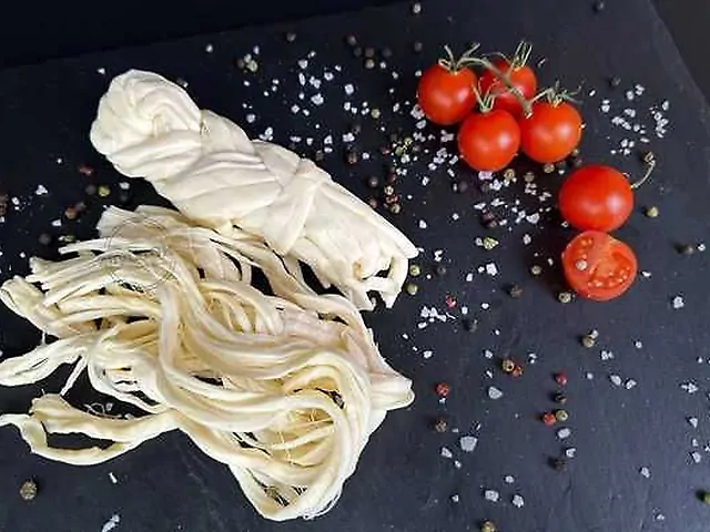 Сулугуні "Косичка біла" 100г