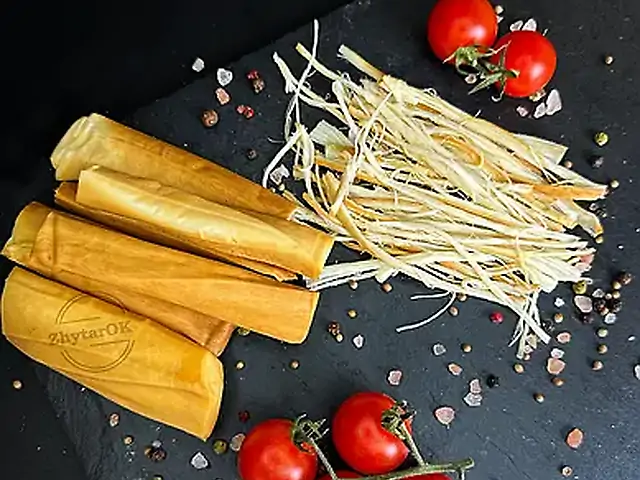 Сулугуні "Палички Копчені" 100г