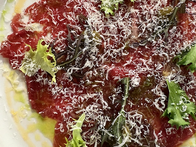 Карпачо з молодого бичка