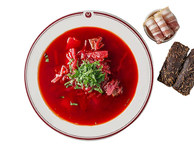 Червоний борщ з телятиною