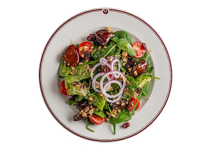 Салат з курячою печінкою та журавлиною