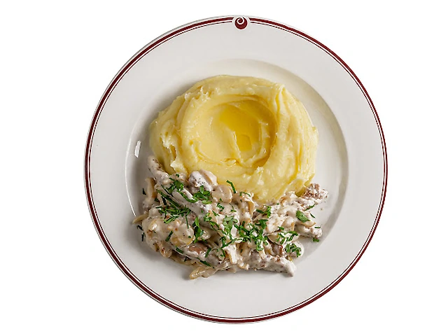 Бефстроганів з телятини + гарнір