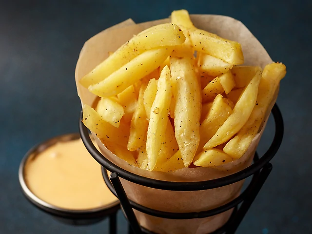 French fries with 2 types of sauces