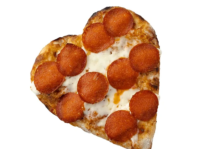 Піца-серце вершкова пепероні