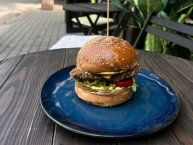 FRІ CHICKEN BURGER