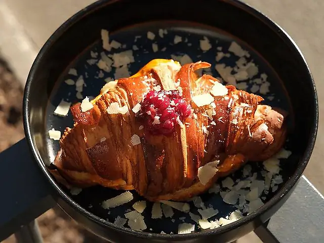 Круасан 5 сирів