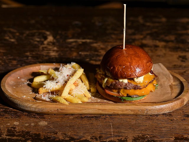 Mimosa Burger