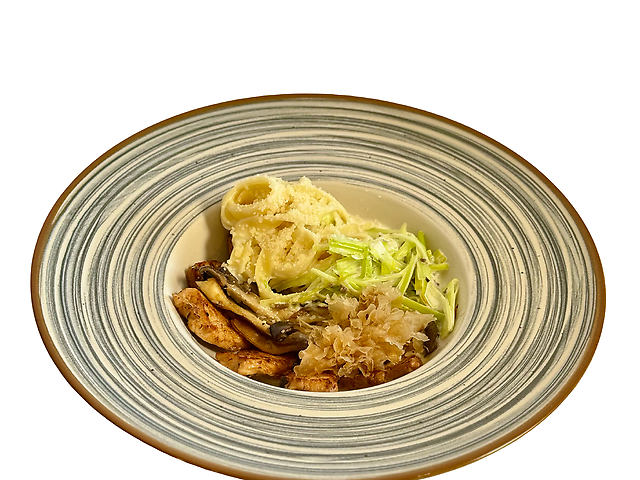 Паста з куркою та гливами