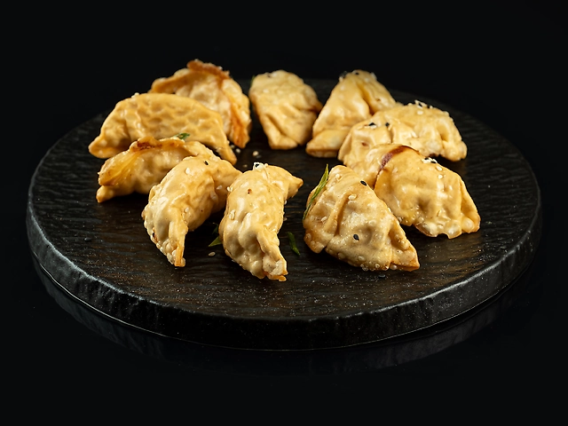 Гьодза з куркою варена на пару