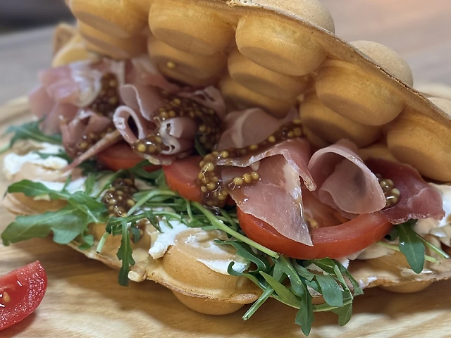 Вафля з хамоном