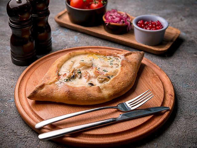 Хачапурі з морепродуктами
