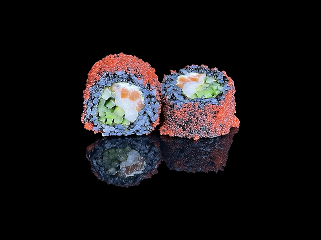 Black Tiger Roll у тобіці (8 шт.)