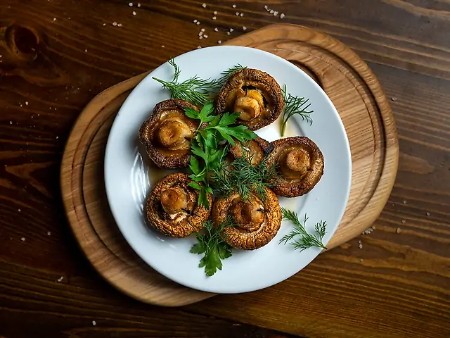 Печериці з салом