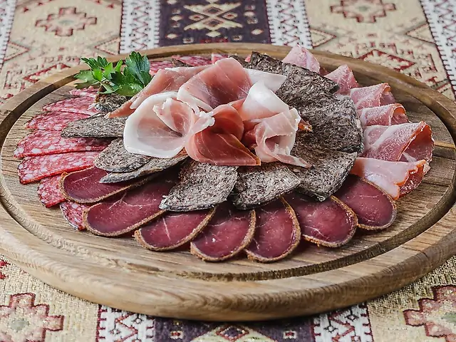 М'ясне асорті