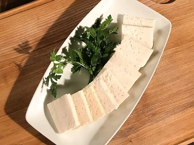 Бринза домашня