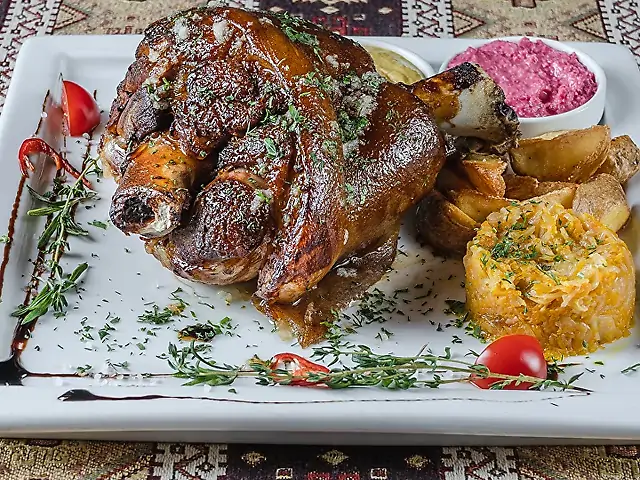 Свиняча рулька