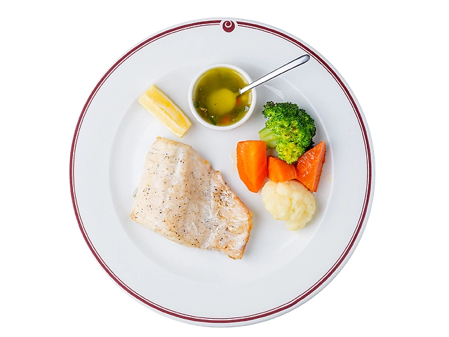 Судак з овочами