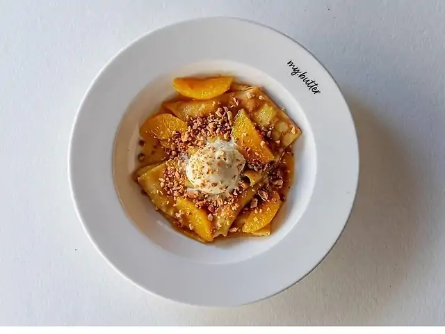 Креп сюзет з вешковим морозивом