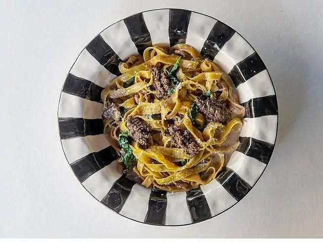 Паста з грибами та трюфелем