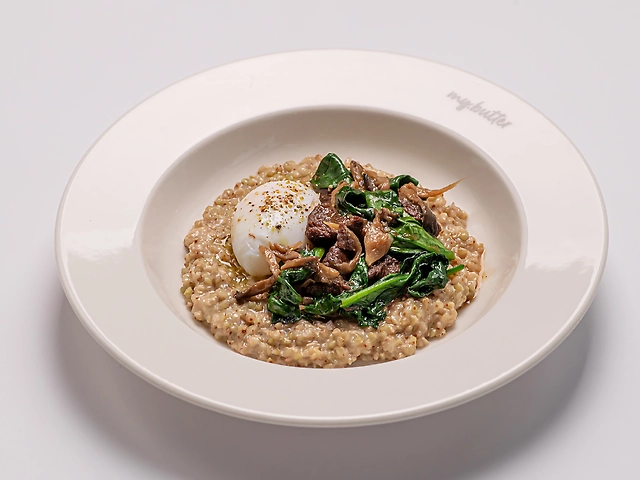 Зелена гречка з томленою яловичиною