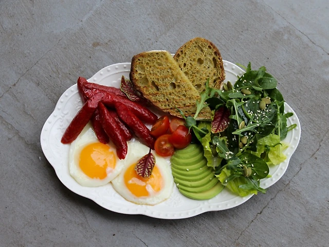 Big Breakfast (обери креветка | лосось | ковбаска)