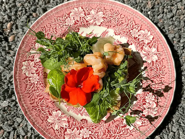 Тост із креветками