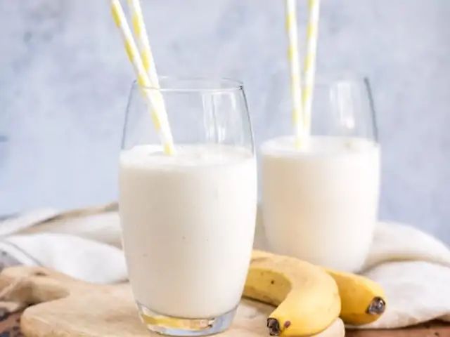 Банана Лассі