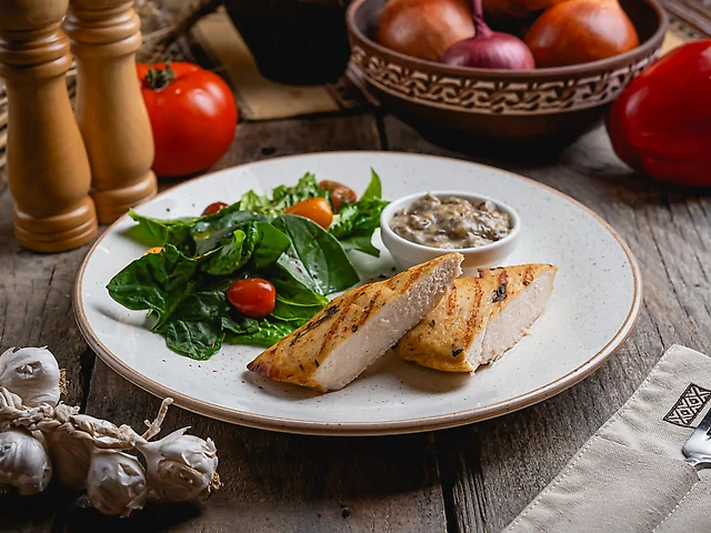 Стейк із курячого філе су- від