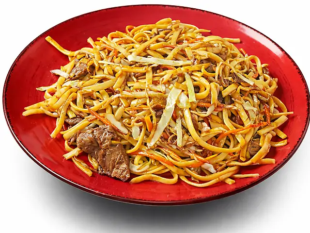 139 Смажена локшина з яловичиною та овочами