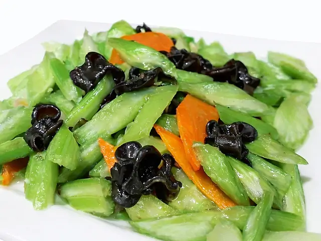 145 Смажена селера з грибами